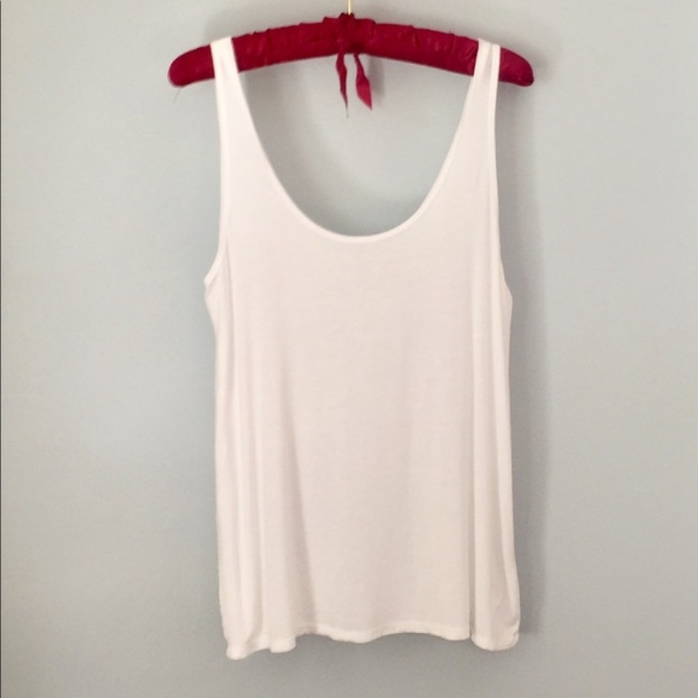 NWOT Michael Stars tank- like new condition